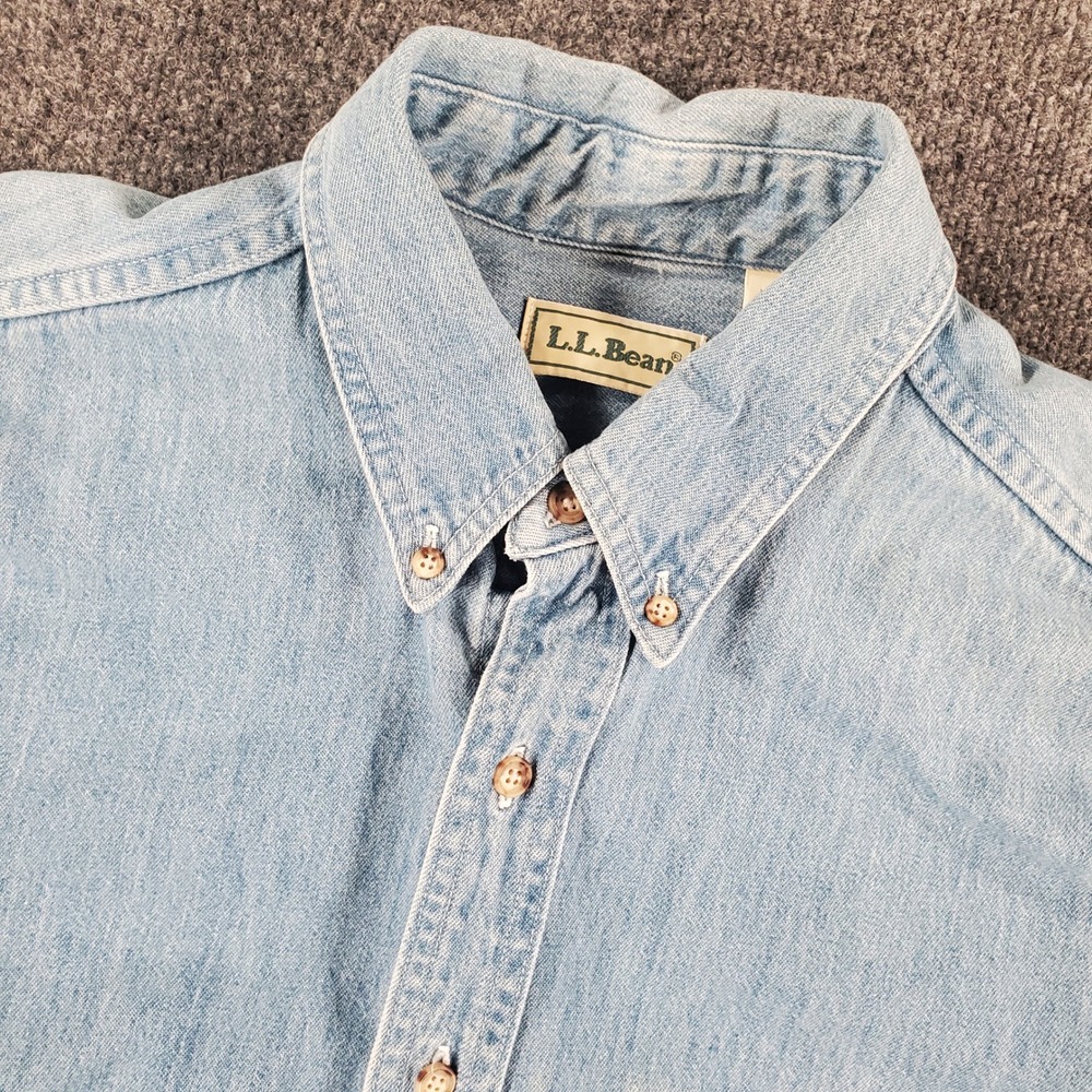 L.L. Bean Shirt Mens LT W861 Blue Denim Button-Down Light Wash Cotton
